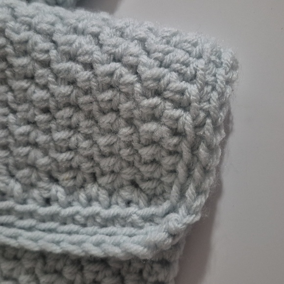 Baby crochet/ knitted set - Picture 11 of 13